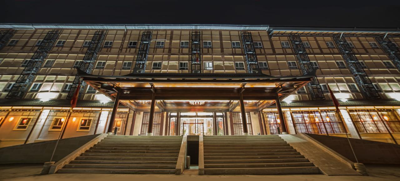 Hotel Shanghai City Osh Exterior foto